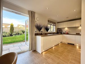 Photo 9- click for photo gallery